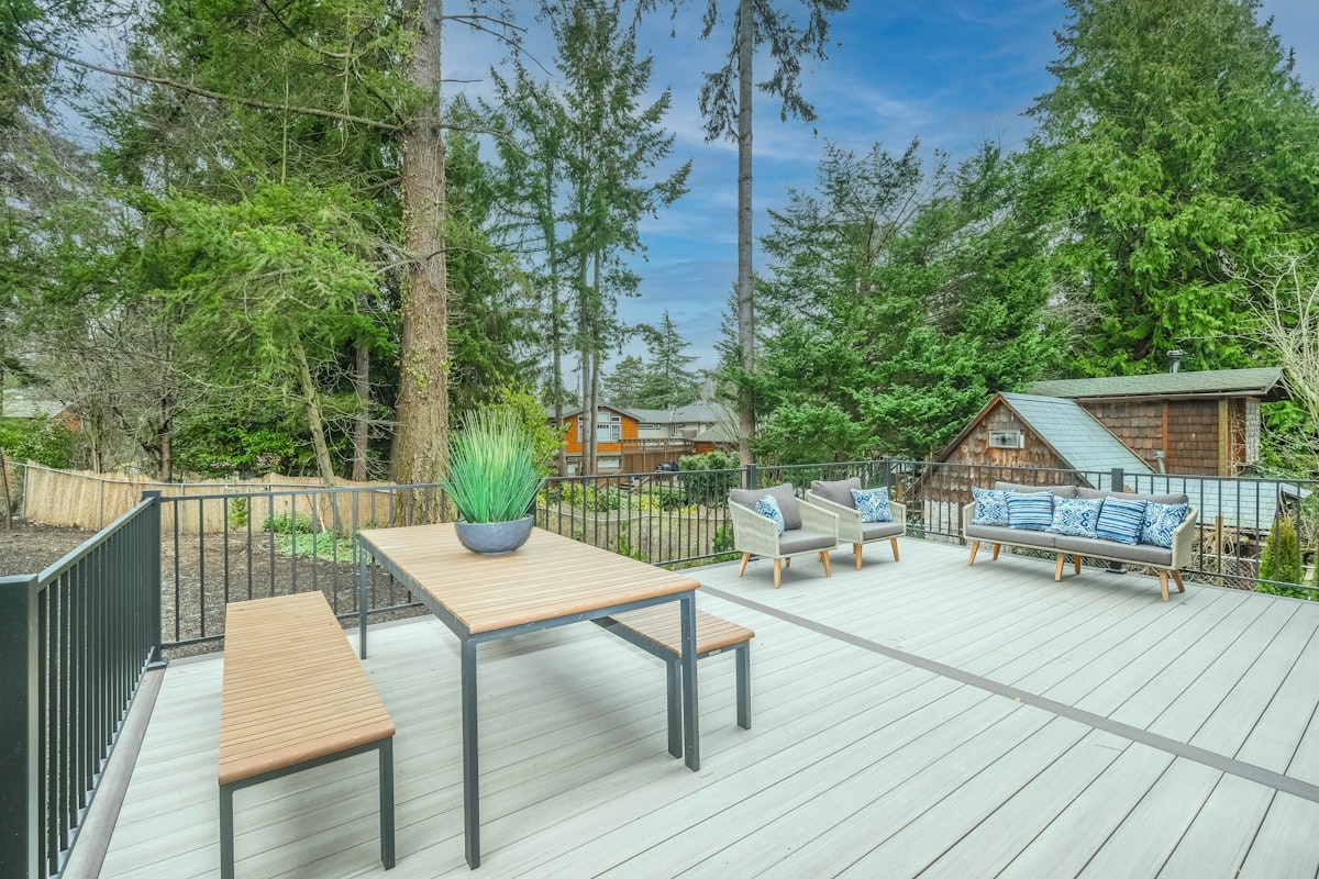 Finished backyard deck